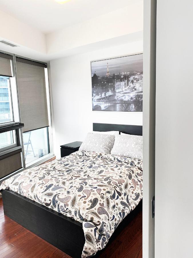 Ihost Suites Ice Condo Toronto Exterior foto