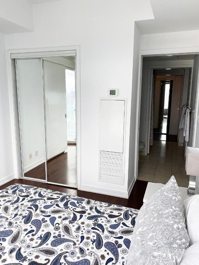 Ihost Suites Ice Condo Toronto Exterior foto