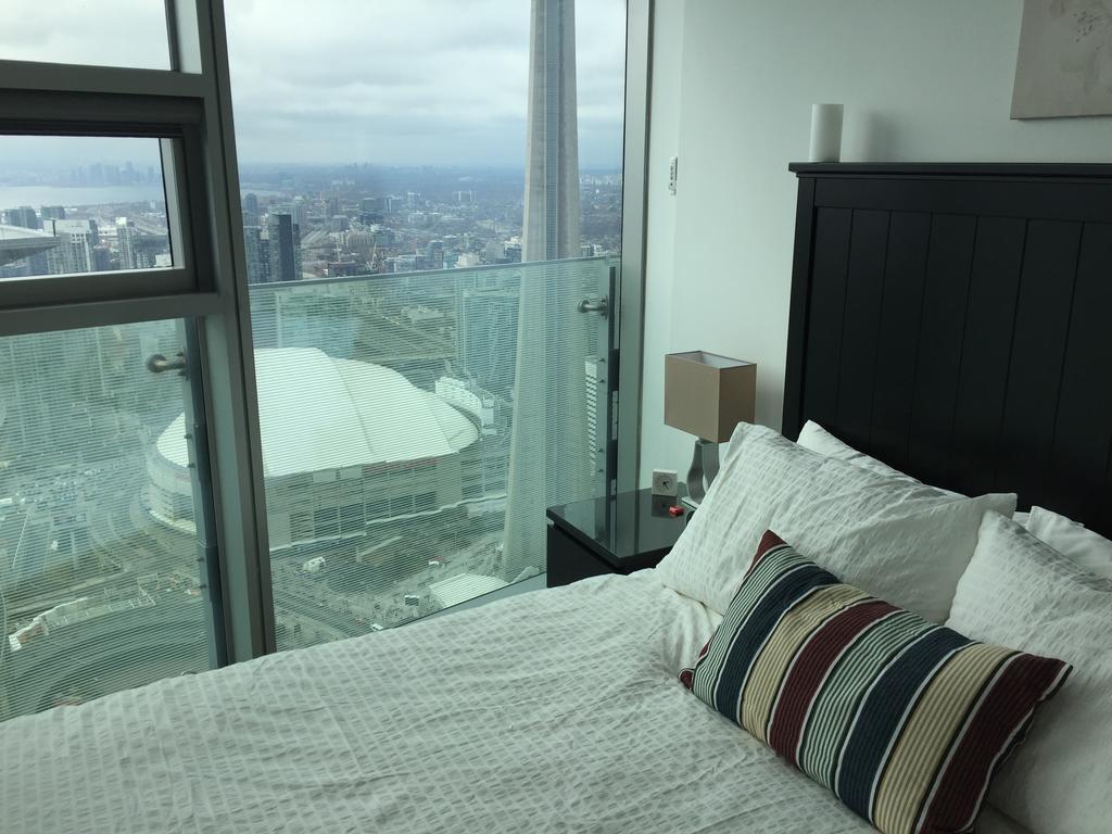 Ihost Suites Ice Condo Toronto Exterior foto